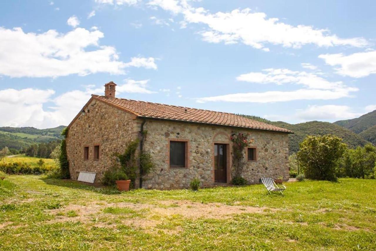 Agriturismo Fattoria Di Statiano Помаранче Экстерьер фото