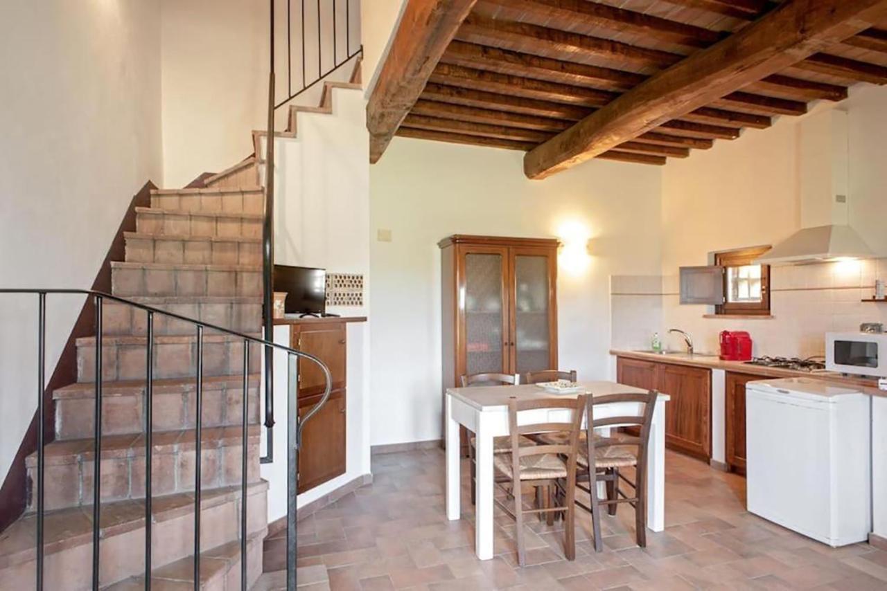 Agriturismo Fattoria Di Statiano Помаранче Экстерьер фото