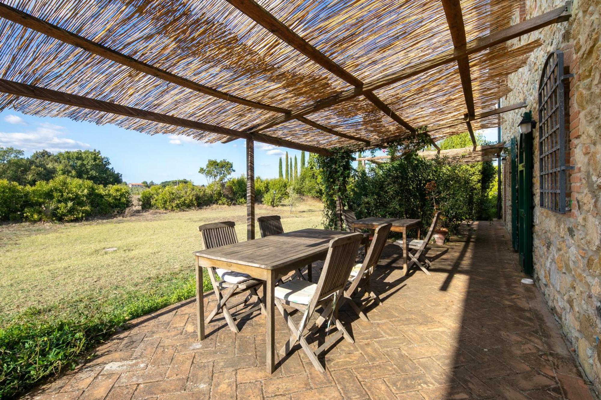 Agriturismo Fattoria Di Statiano Помаранче Экстерьер фото
